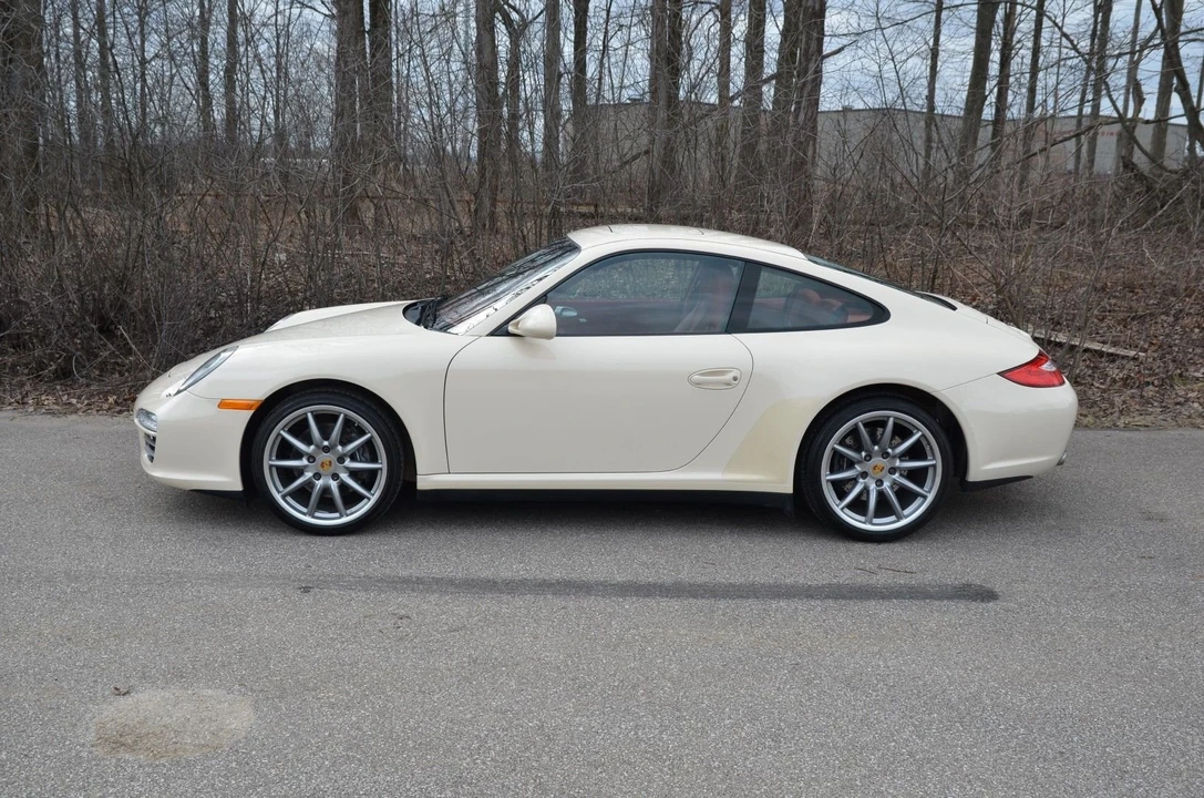 2010 Porsche 997 Carrera 4 - Image 3 of 19