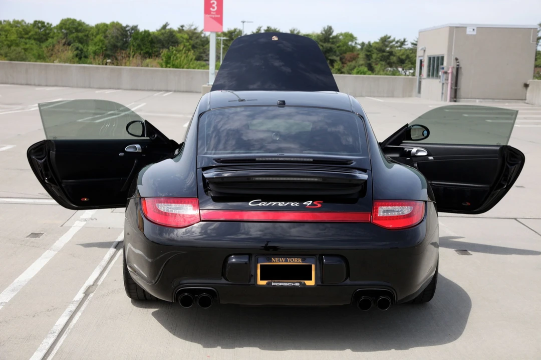 2010 Porsche 997 Carrera 4S - Image 16 of 26