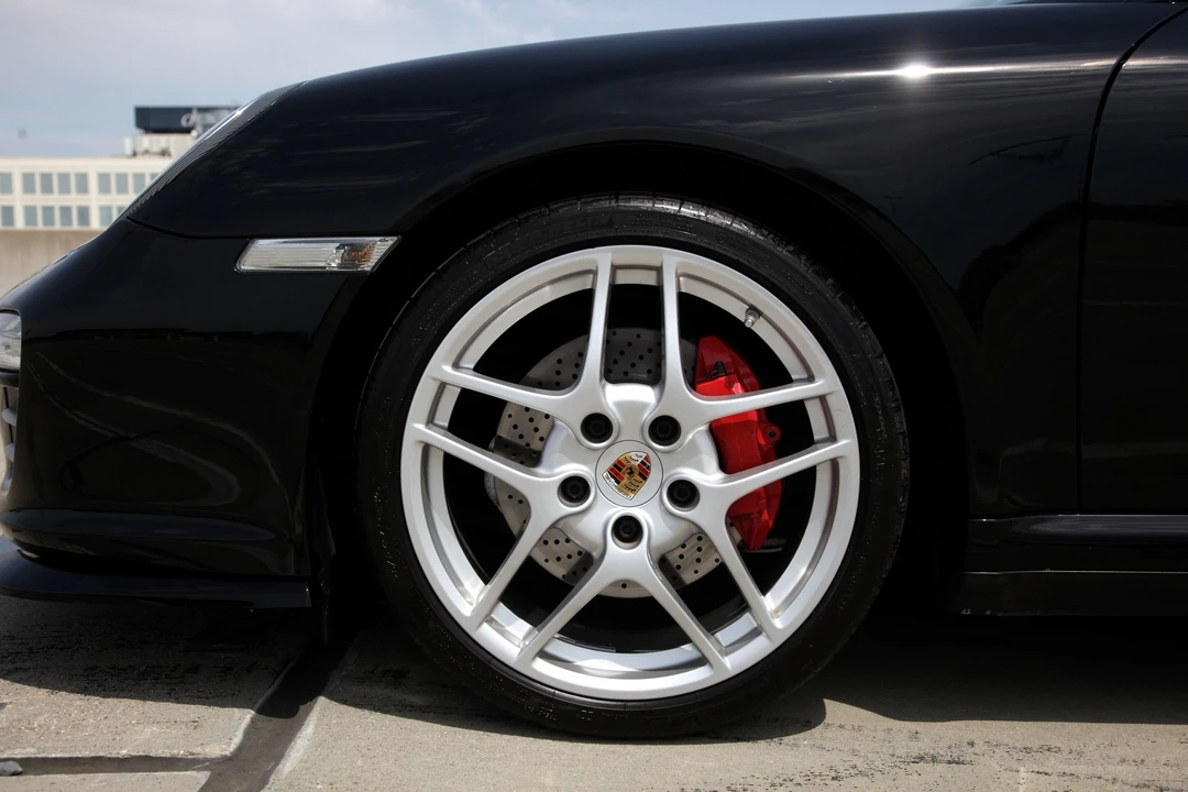 2010 Porsche 997 Carrera 4S - Image 14 of 26