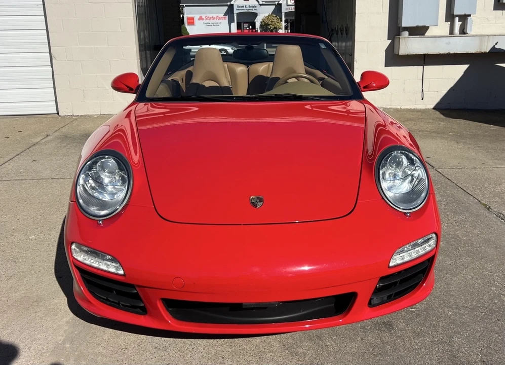 2010 Porsche 997 Carrera - Image 8 of 18