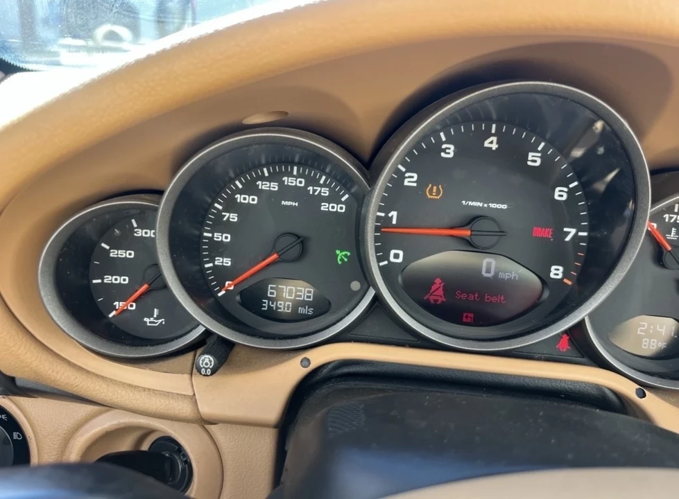 2010 Porsche 997 Carrera - Image 9 of 18