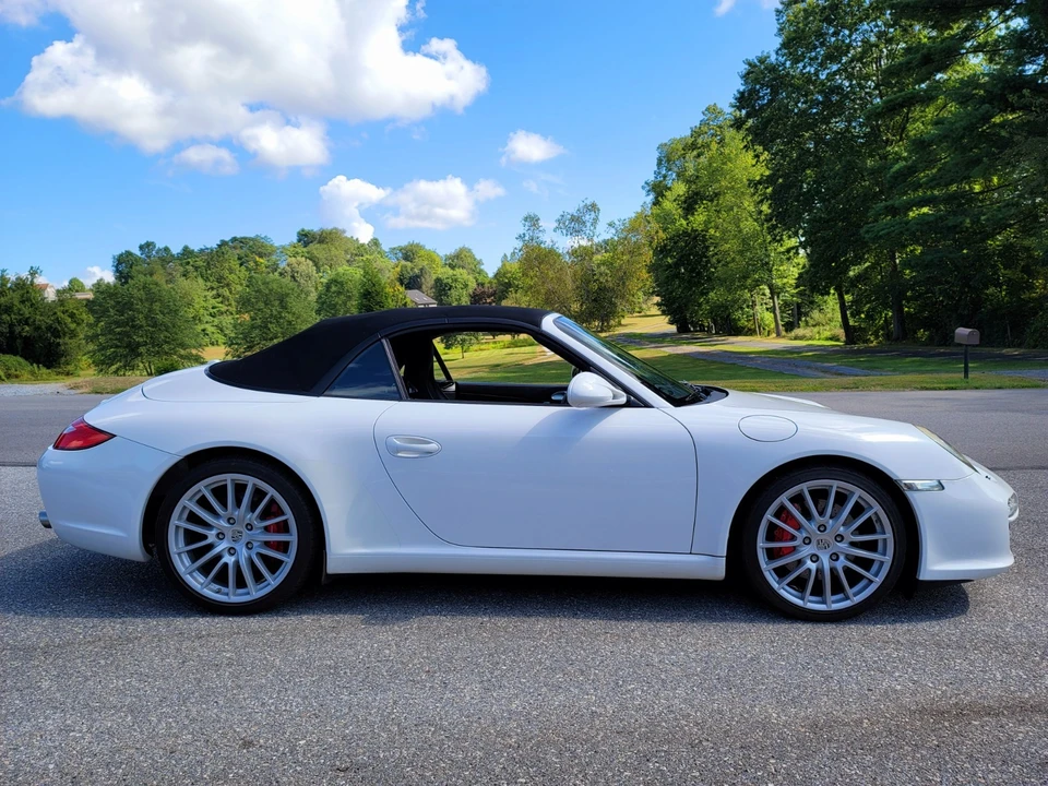 2010 Porsche 997 Carrera S - Image 12 of 31