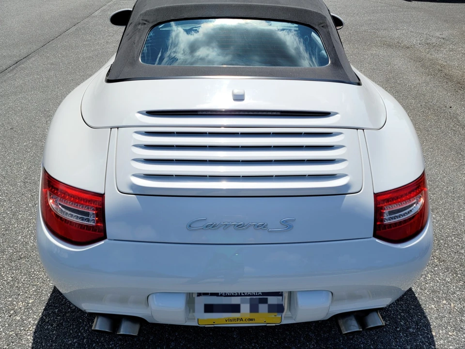 2010 Porsche 997 Carrera S - Image 10 of 31