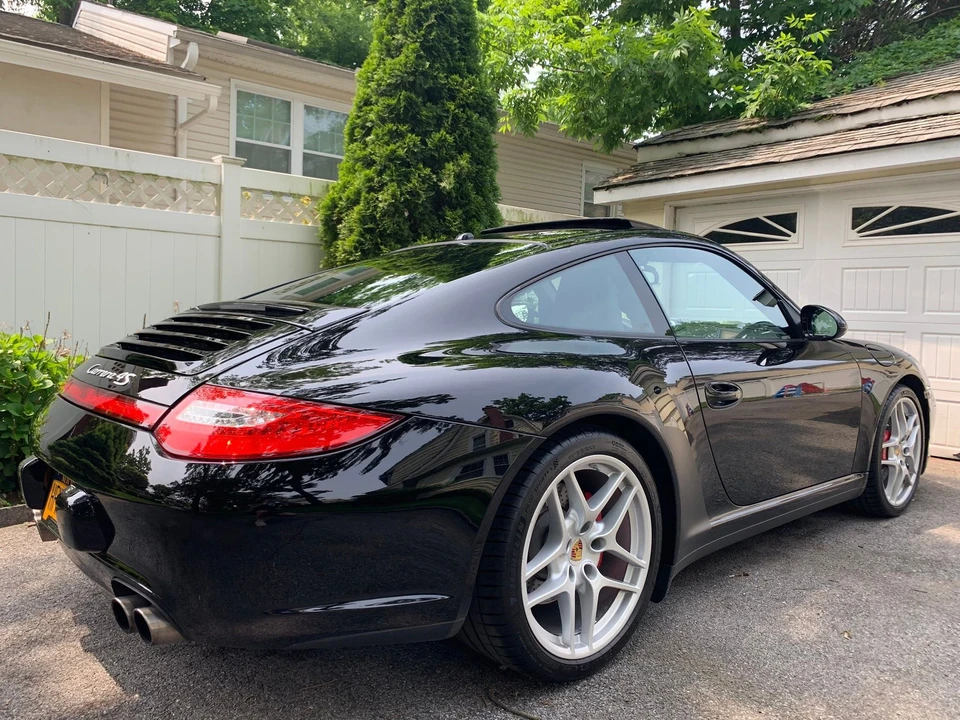 2010 Porsche 997 Carrera 4S - Image 2 of 9