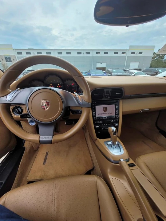2010 Porsche 997 Carrera - Image 6 of 8