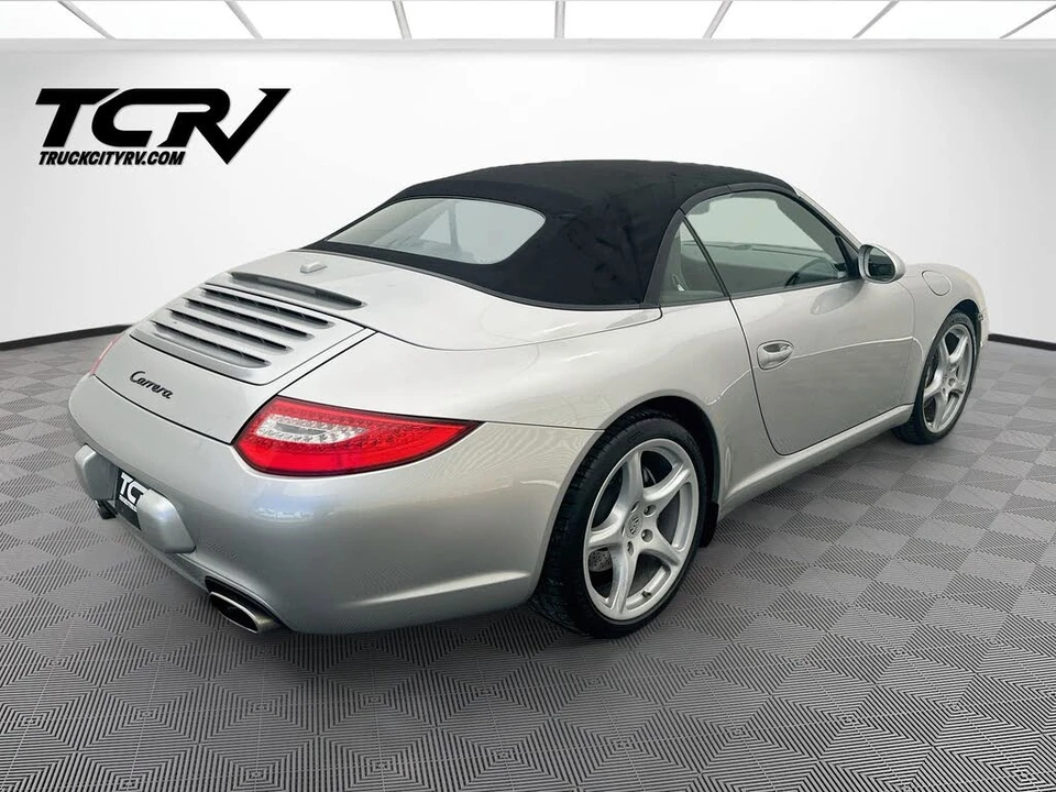 2010 Porsche 997 Carrera 4 - Image 7 of 31