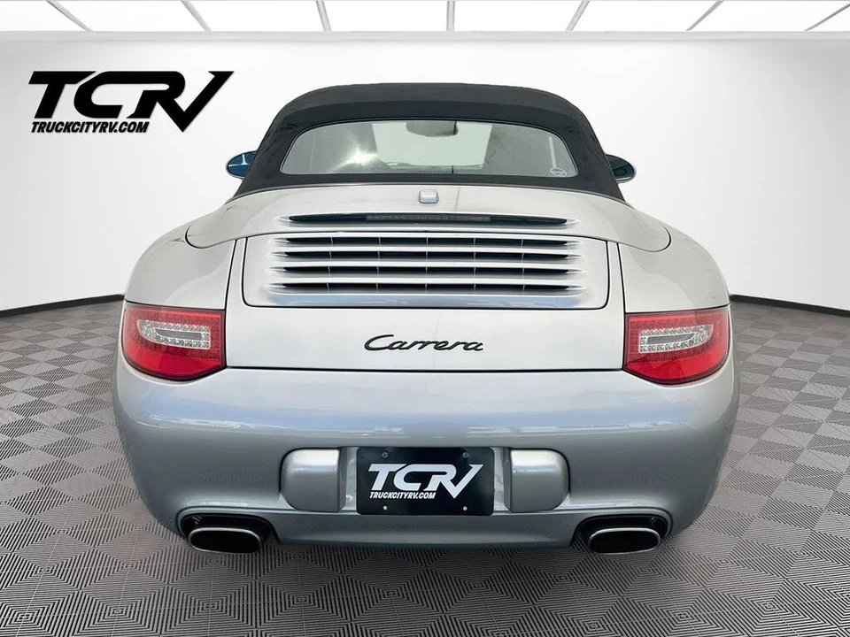 2010 Porsche 997 Carrera 4 - Image 6 of 31