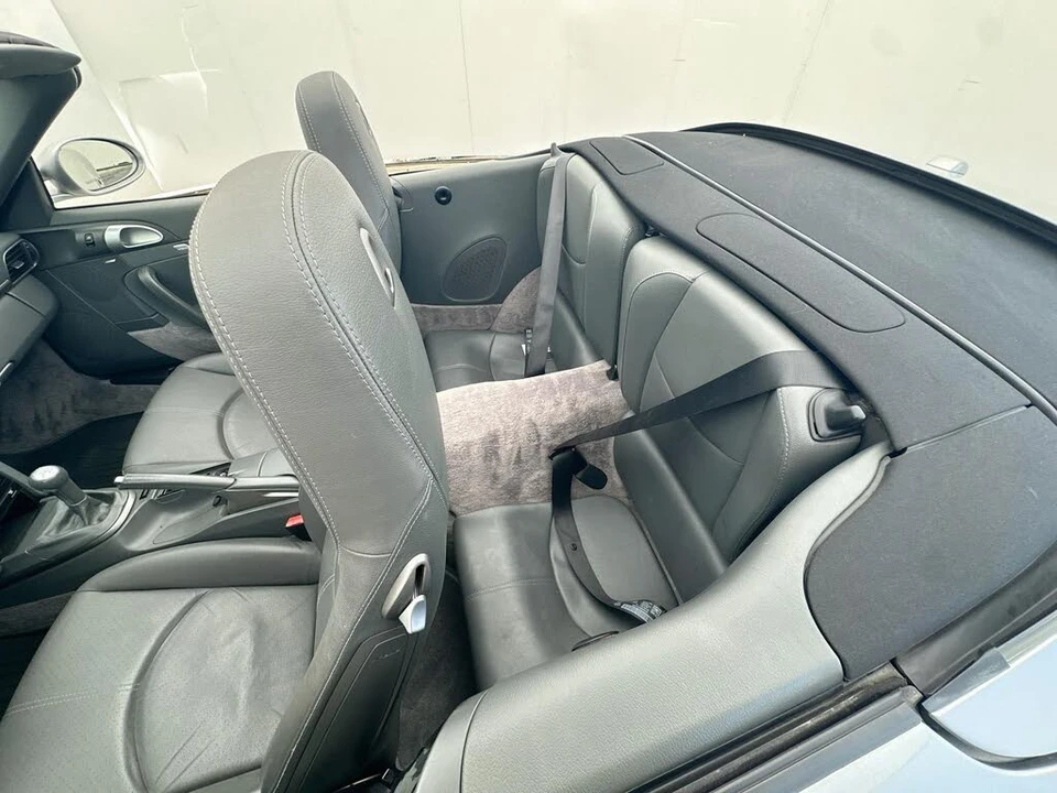 2010 Porsche 997 Carrera 4 - Image 23 of 31