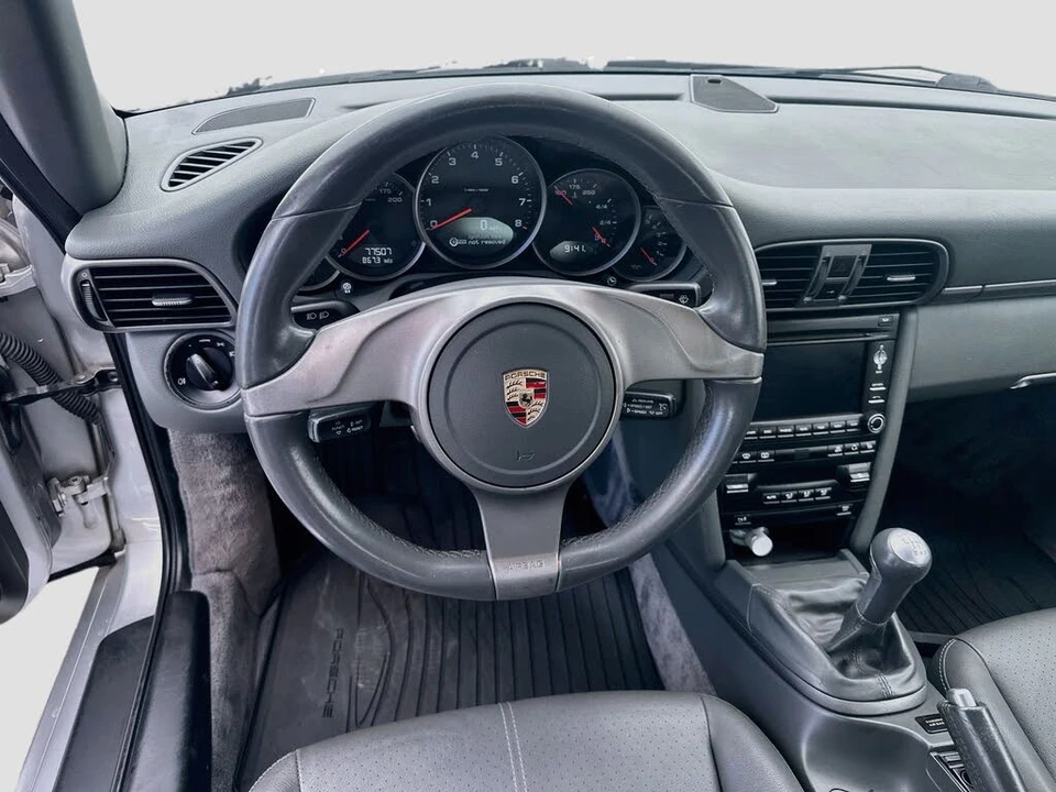 2010 Porsche 997 Carrera 4 - Image 12 of 31