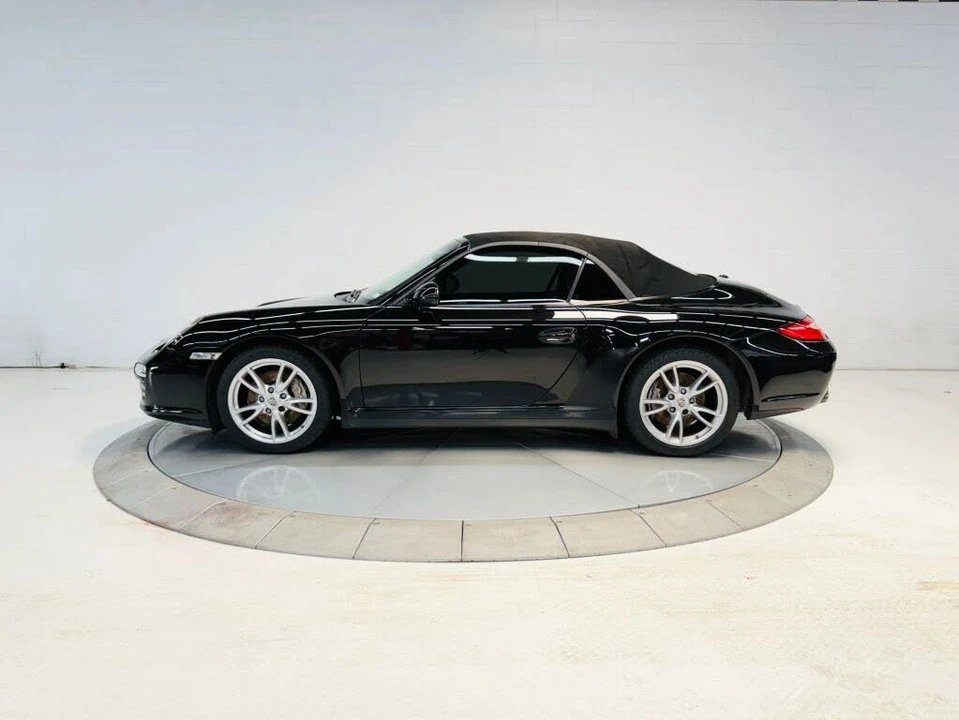 2010 Porsche 997 Carrera 4 - Image 17 of 31