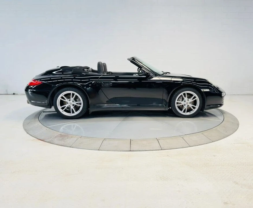 2010 Porsche 997 Carrera 4 - Image 10 of 31