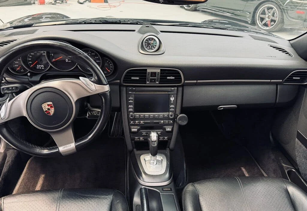 2010 Porsche 997 Carrera 4 - Image 21 of 31