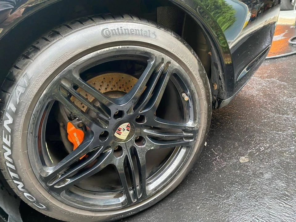2009 Porsche 997 Carrera 4 - Image 6 of 13