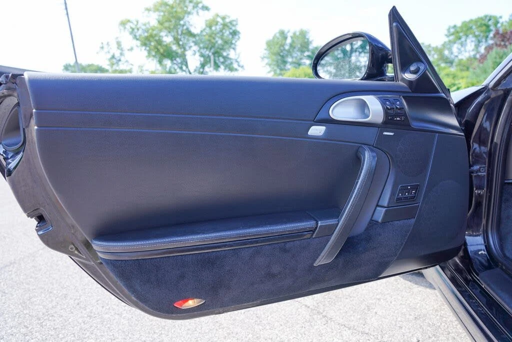 2010 Porsche 997 Carrera 4S - Image 16 of 31