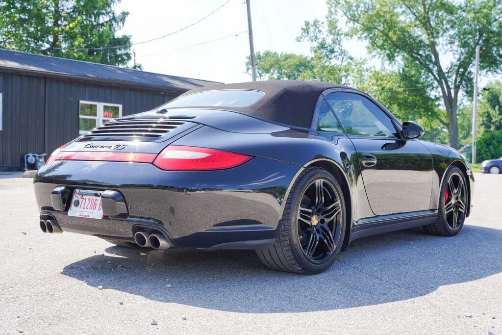 2010 Porsche 997 Carrera 4S - Image 8 of 31