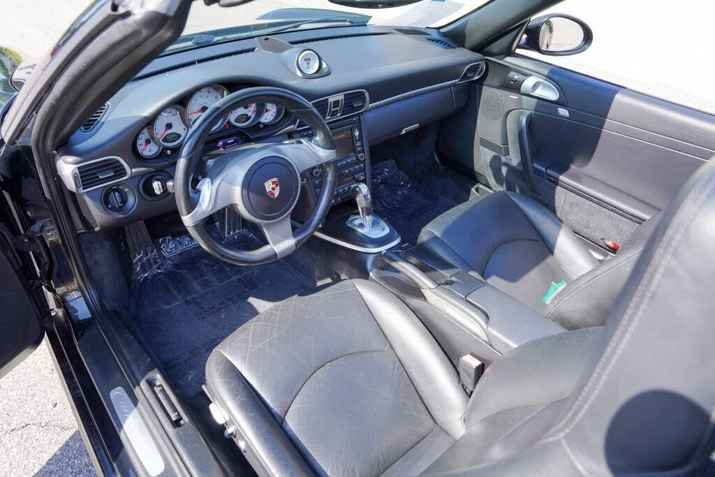 2010 Porsche 997 Carrera 4S - Image 18 of 31