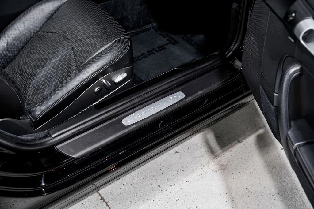 2010 Porsche 997 Carrera 4S - Image 25 of 31