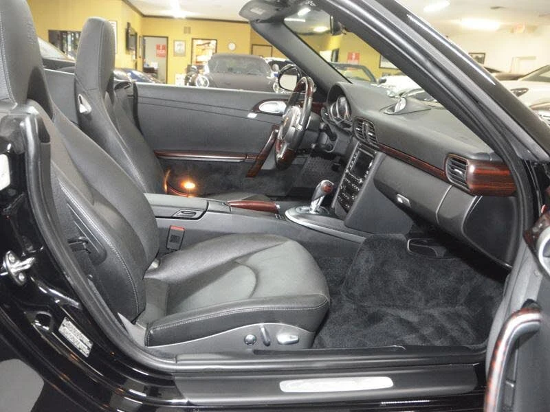 2010 Porsche 997 Carrera 4S - Image 21 of 30