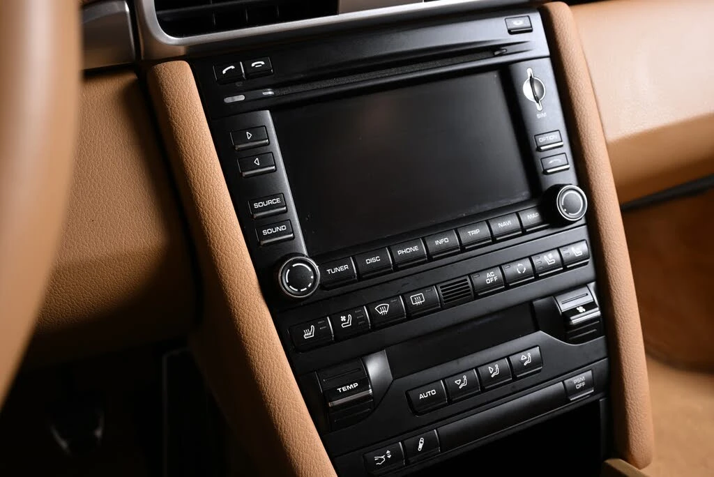 2010 Porsche 997 Carrera 4S - Image 18 of 24