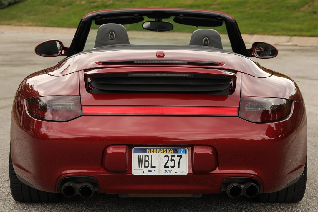 2010 Porsche 997 Carrera S - Image 5 of 31