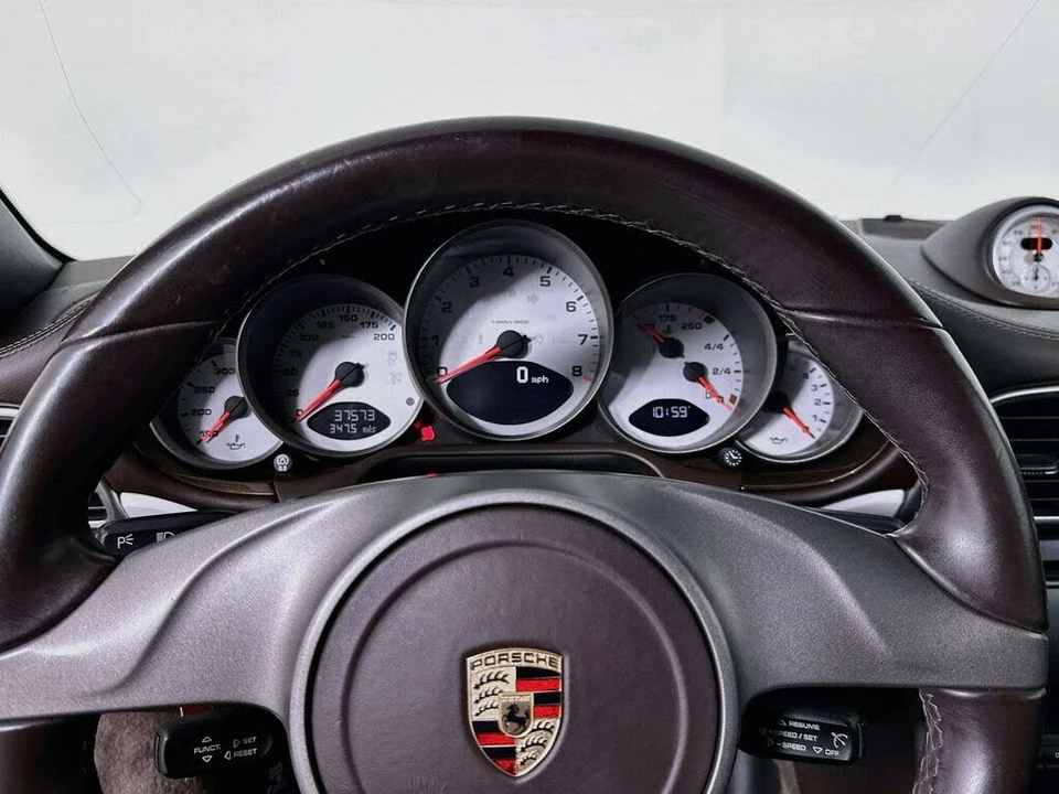 2010 Porsche 997 Carrera 4S - Image 11 of 19