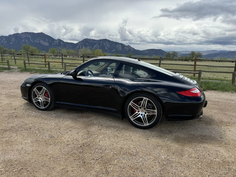 2010 Porsche 997 Carrera 4S - Image 21 of 31