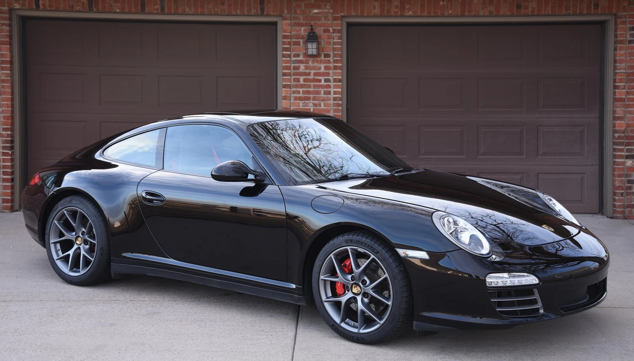 2010 Porsche 997 Carrera 4S - Image 15 of 31