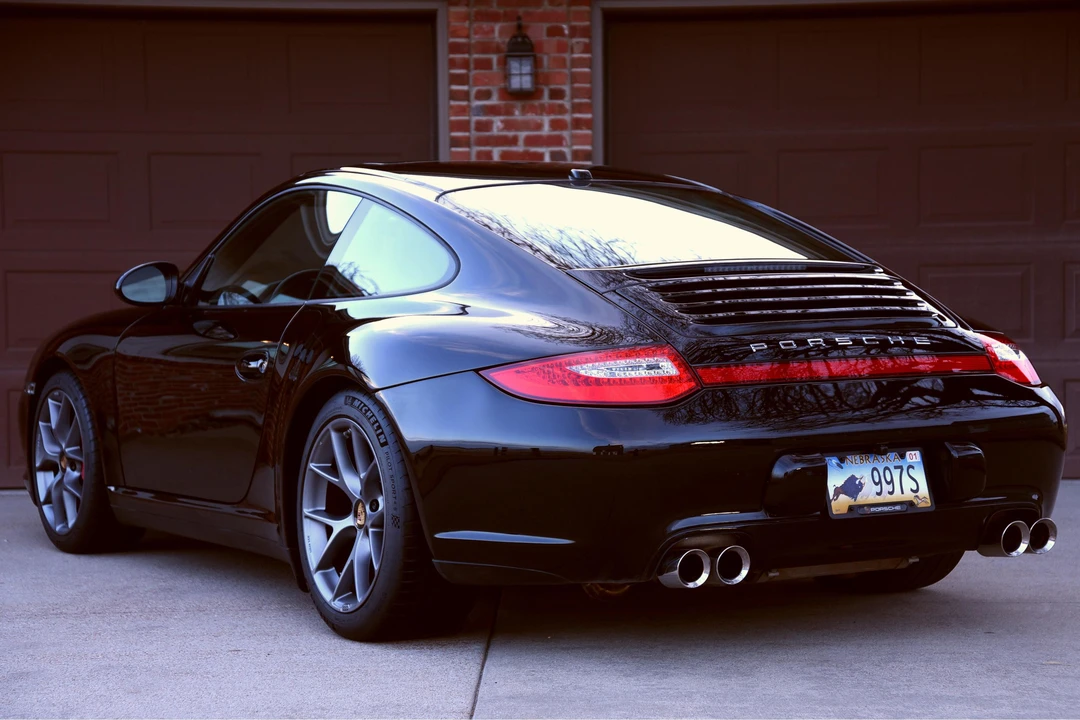 2010 Porsche 997 Carrera 4S - Image 10 of 31