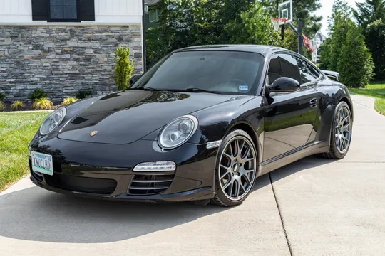 2010 Porsche 911 Carrera 4S Coupe