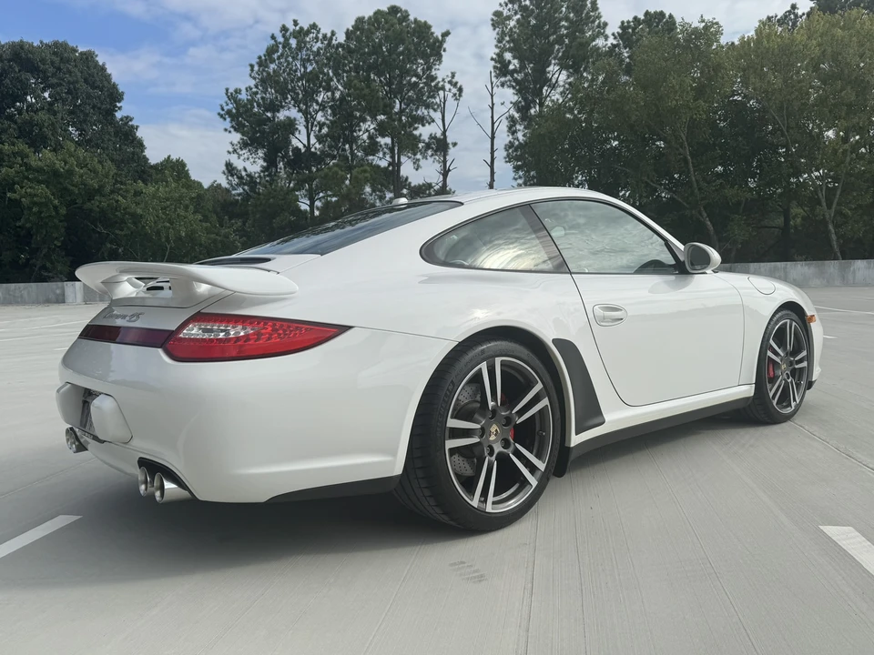 2010 Porsche 997 Carrera S - Image 19 of 31