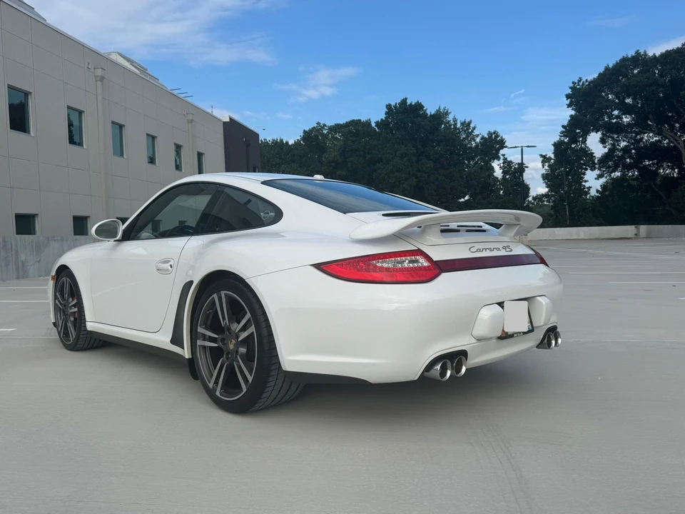 2010 Porsche 997 Carrera S - Image 12 of 31