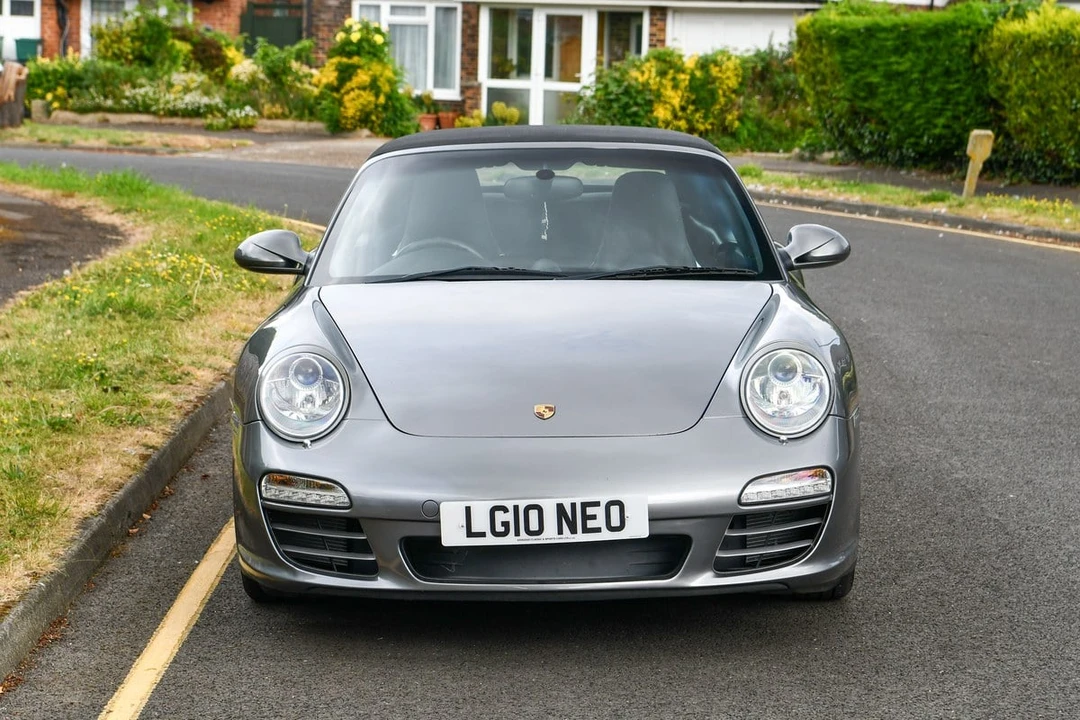 2010 Porsche 997 Carrera 4S - Image 21 of 30