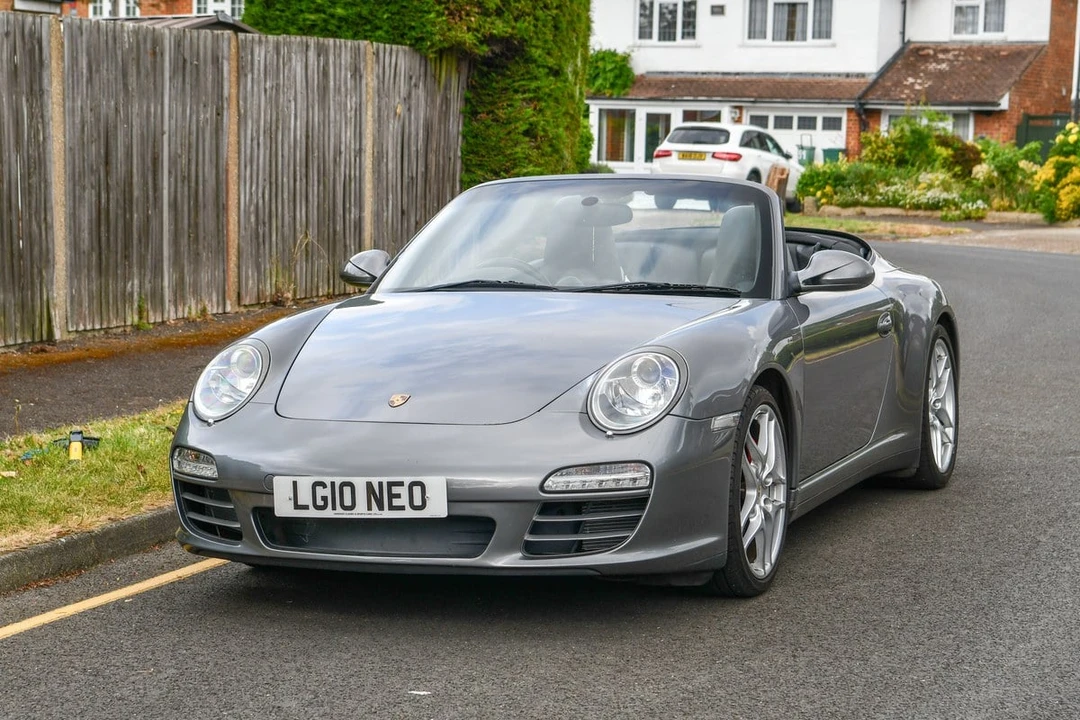 2010 Porsche 997 Carrera 4S - Image 10 of 30