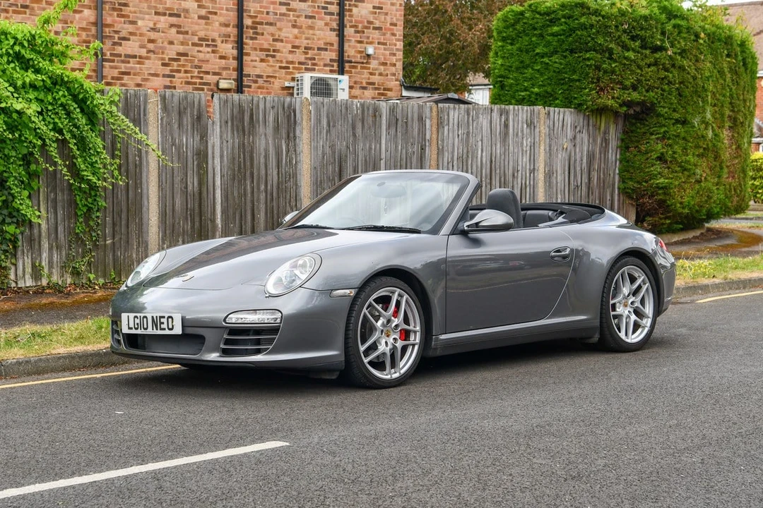 2010 Porsche 997 Carrera 4S - Image 11 of 30