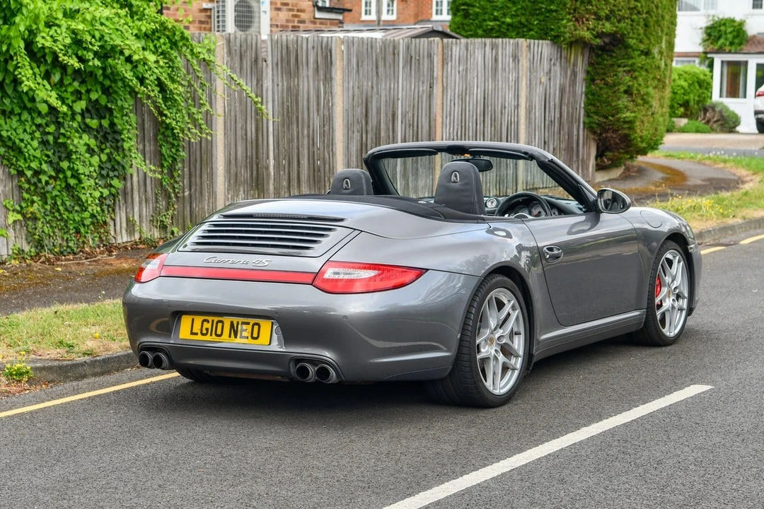 2010 Porsche 997 Carrera 4S - Image 12 of 30