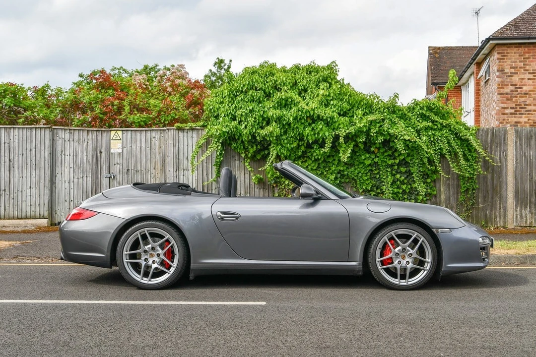 2010 Porsche 997 Carrera 4S - Image 14 of 30