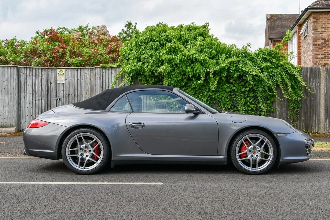 2010 Porsche 997 Carrera 4S - Image 26 of 30