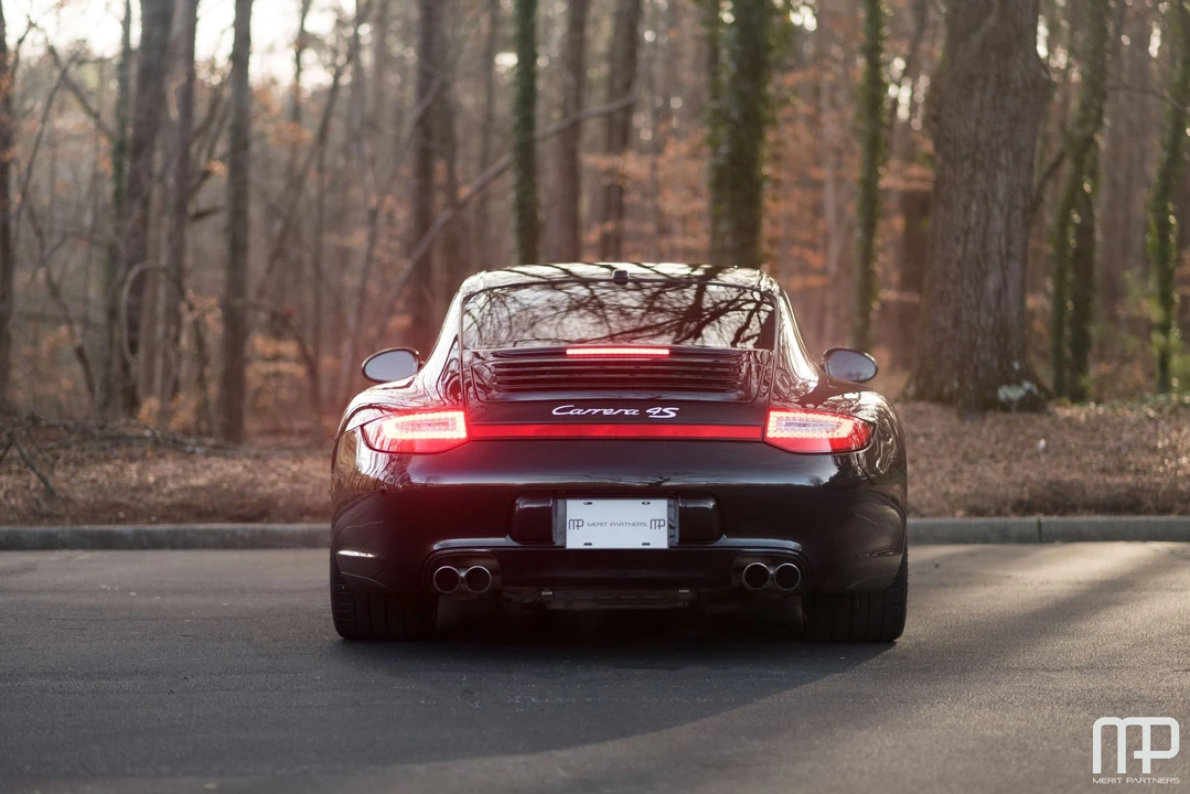 2010 Porsche 997 Carrera 4S - Image 9 of 31
