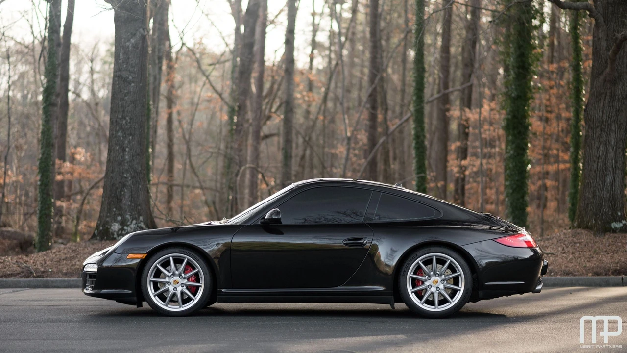 2010 Porsche 997 Carrera 4S - Image 12 of 31