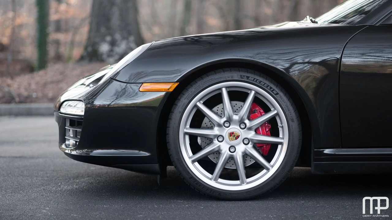 2010 Porsche 997 Carrera 4S - Image 13 of 31