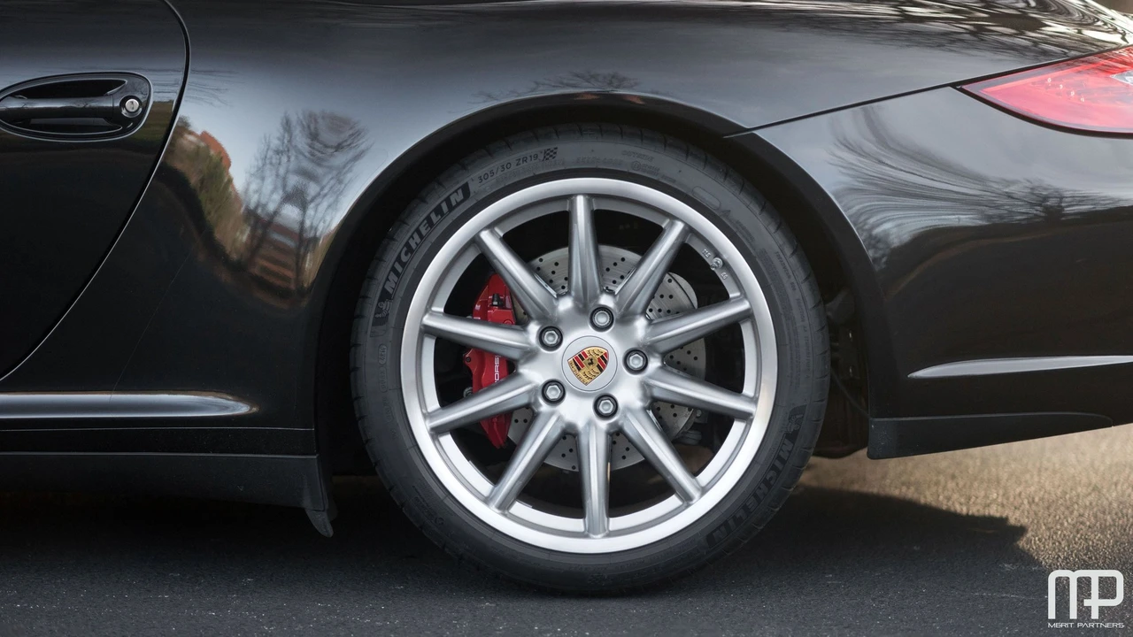 2010 Porsche 997 Carrera 4S - Image 14 of 31