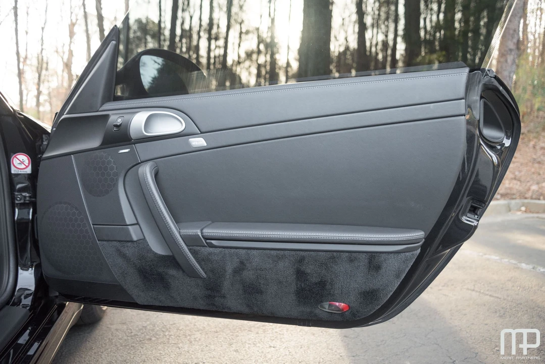 2010 Porsche 997 Carrera 4S - Image 19 of 31
