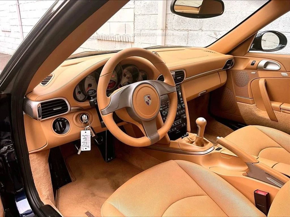 2010 Porsche 997 Carrera 4S - Image 4 of 5