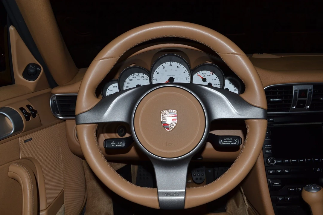 2010 Porsche 997 Carrera 4S - Image 12 of 31