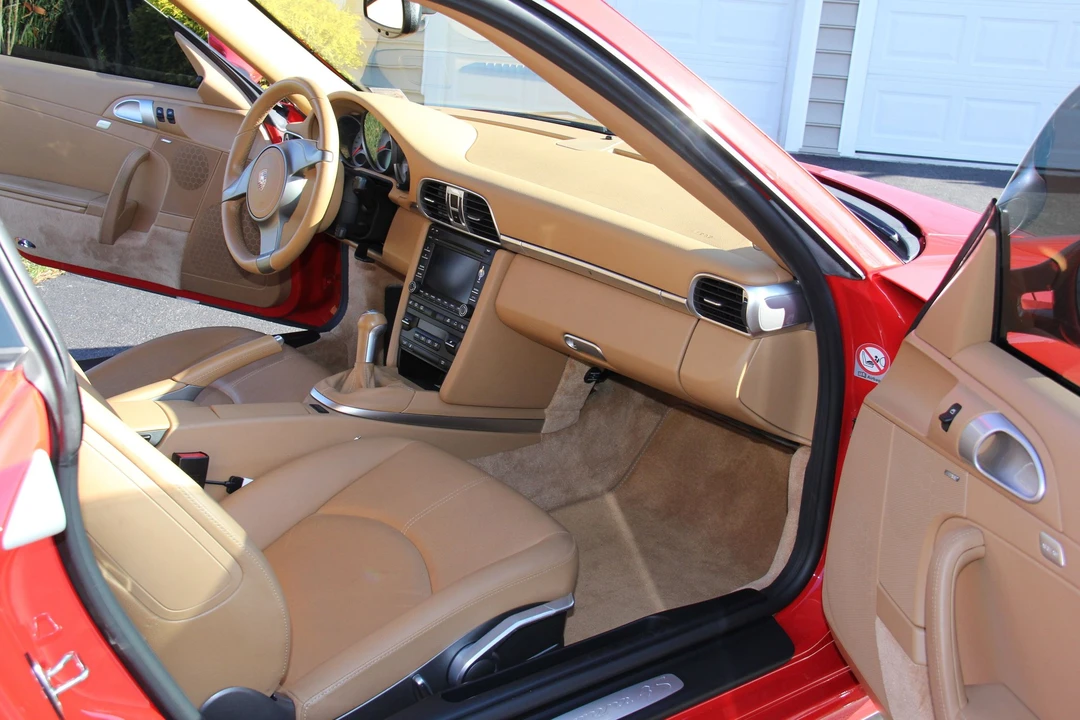 2010 Porsche 997 Carrera 4S - Image 28 of 31