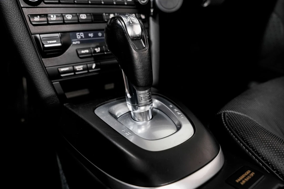2010 Porsche 997 Carrera 4S - Image 14 of 31