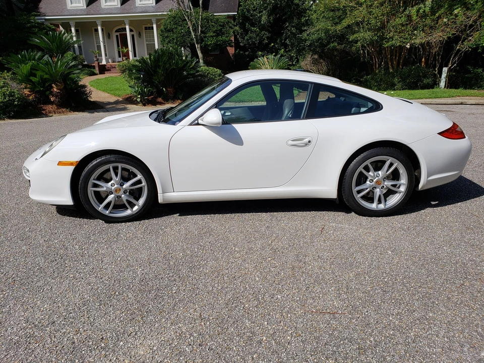 2010 Porsche 997 Carrera - Image 2 of 6