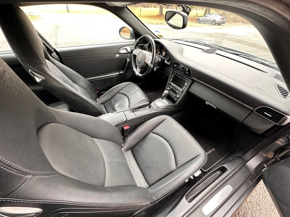 2010 Porsche 997 Carrera - Image 12 of 14