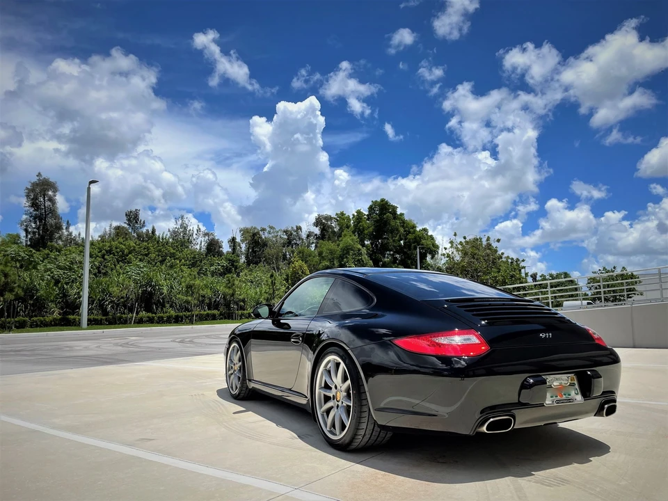 2010 Porsche 997 Carrera - Image 7 of 31