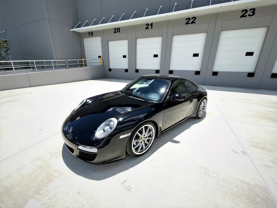 2010 Porsche 997 Carrera - Image 9 of 31